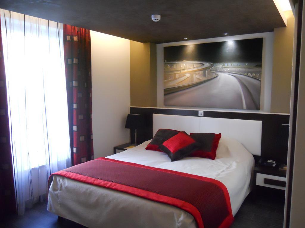 Apparthotel Belle Vue La Louvière Habitación foto