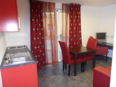 Apparthotel Belle Vue La Louvière Exterior foto